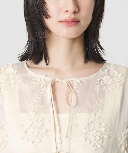 BEAUTY&YOUTH UNITED ARROWS(ビューティーアンドユースユナイテッドアローズ)の「セルロースナイロン エンブロイダリーシャツ 2WAY(シャツ/ブラウス・レディース・ブラック/ライトブルー/ライラック/オフホワイト/その他9/その他1/その他3・FREE)」の15枚目の写真