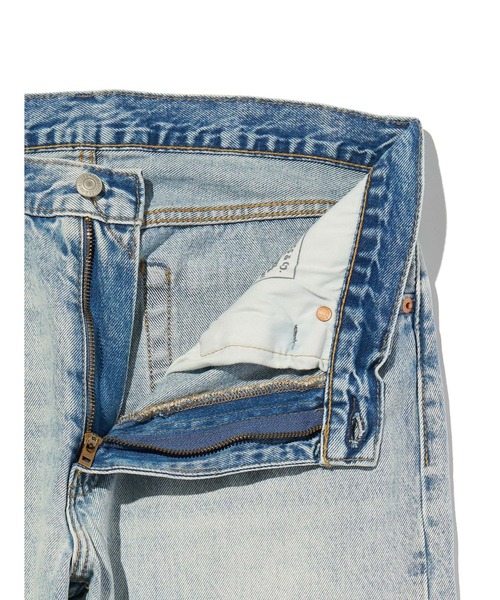 Levi's(リーバイス)の「Levi's/リーバイス 555(TM) リラックスストレート ジーンズ ライトインディゴ(デニムパンツ・メンズ・ライトインディゴブルー・W29 L32/W28 L32/W36 L32/W34 L32/W33 L32/W32 L32/W31 L32/W30 L32)」の6枚目の写真