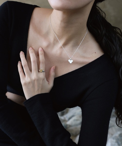 TEN.（テン）の「SILVER925 18KGP ハートシグネットリング（リング・レディース・シルバー×ゴールド・#7/#5/#3）」の4枚目の写真