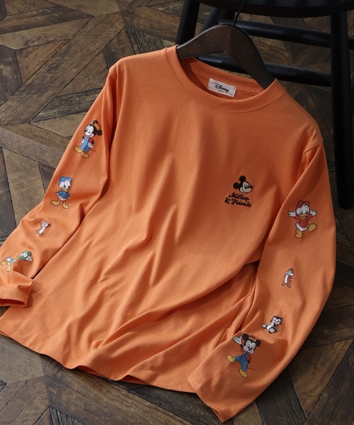Disney(ディズニー)の「【Disney/ディズニー】ミッキー&フレンズ カレッジロゴ ロングスリーブTシャツ(Tシャツ/カットソー・レディース・ベージュ/スミクロ/オレンジ/パープル・L/M)」の4枚目の写真