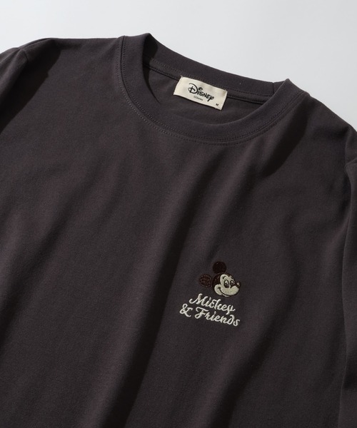 Disney(ディズニー)の「【Disney/ディズニー】ミッキー&フレンズ カレッジロゴ ロングスリーブTシャツ(Tシャツ/カットソー・レディース・ベージュ/スミクロ/オレンジ/パープル・L/M)」の21枚目の写真