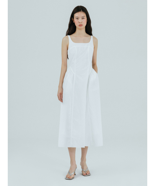 ETMON(エトモン)の「Volume Shirring Sleeveless Dress Ivory(ワンピース・レディース・その他・S/M)」の4枚目の写真