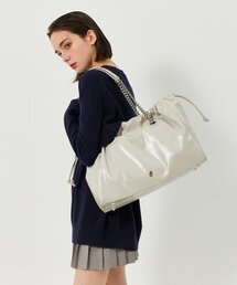チェーンスクエアトロウストリングバッグライトグレー