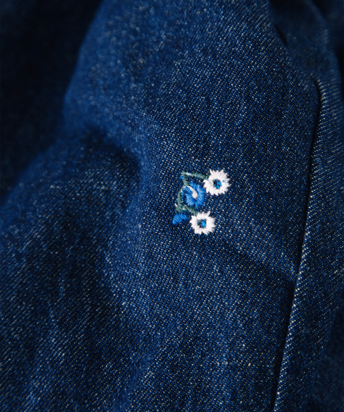 nop de nod(ノップドゥノッド)の「フラワー刺繍チノパンツ(チノパンツ・レディース・インディゴブルー/ベージュ/カーキ・M)」の19枚目の写真