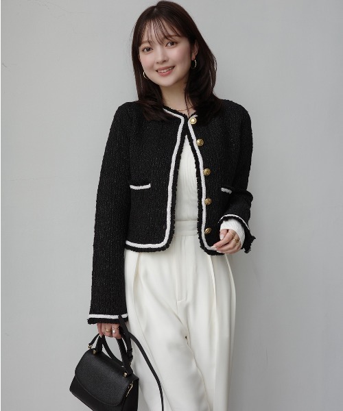 anuans(アニュアンス)の「クラシカルノーカラーニットジャケット(カーディガン/ボレロ・レディース・ネイビー/ブラック/ライトベージュ・S/M)」の2枚目の写真