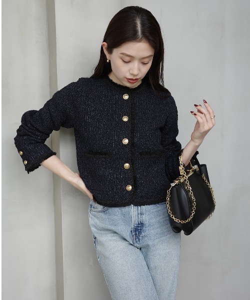 anuans(アニュアンス)の「クラシカルノーカラーニットジャケット(カーディガン/ボレロ・レディース・ネイビー/ブラック/ライトベージュ・S/M)」の9枚目の写真