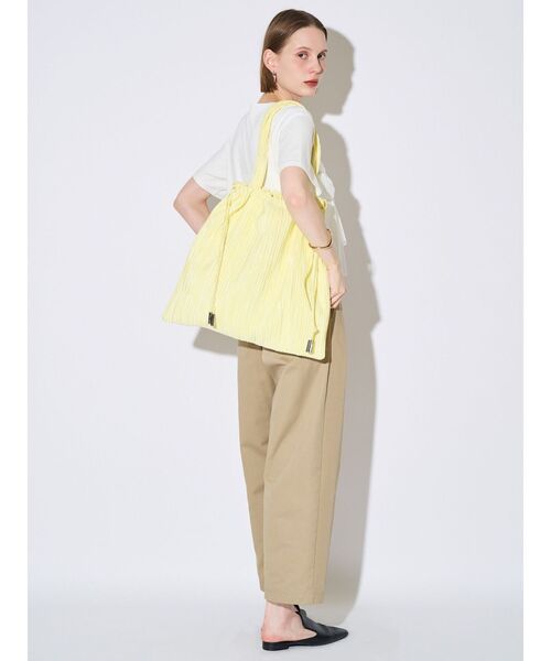 ELENDEEK（エレンディーク）の「プリーツトートバッグ（トートバッグ・レディース・シルバー/ライトイエロー/ブラック・FREE）」の12枚目の写真