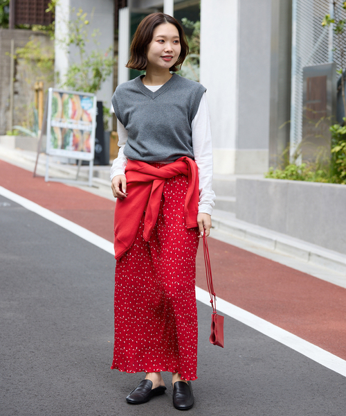 SLOBE IENA(スローブイエナ)の「《追加3》スムースオーバーニット(ニット/セーター・レディース・レッド/ブラック/ピンク系その他/チャコールグレー・FREE)」の16枚目の写真