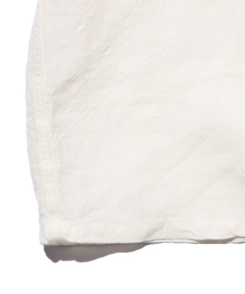 BEAMS PLUS(ビームスプラス)の「Open Collar 1/40 Linen(シャツ/ブラウス・メンズ・ナチュラル/ブルー/チャコールグレー/ホワイト・X-LARGE/LARGE/MEDIUM/SMALL)」の11枚目の写真