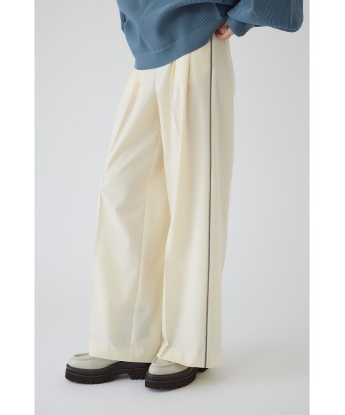 RIM.ARK(リムアーク)の「Piping design PT パイピング デザイン パンツ(スラックス・レディース・ブラック/アイボリー/グレイッシュベージュ・38/36)」の22枚目の写真