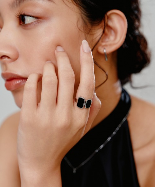 novice（ノーヴィス）の「【novice】Dual Stone Ring［Stainless］（リング・レディース・シルバー/ゴールド・FREE）」の4枚目の写真