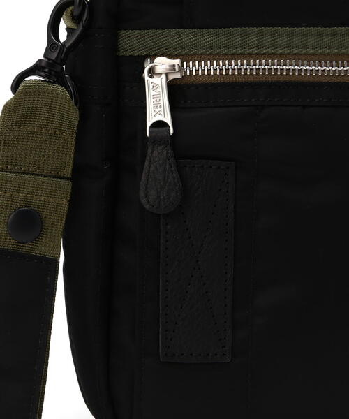 AVIREX（アヴィレックス）の「FLIGHT NYLON "VERTICAL SHOULDER BAG" / フライトナイロン ヴァーティカル ショルダー バッグ / AVIREX / アヴィレックス（ショルダーバッグ・メンズ・ブラック/その他10・F）」の22枚目の写真