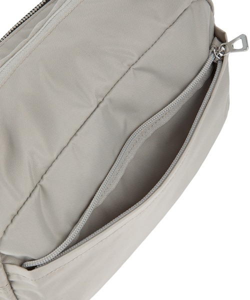 ace.（エース）の「ショルダーバッグ フィカス 6L ace.×HAyU 19102（ショルダーバッグ・レディース・ブラック/ライトグレー/チャコール・FREE）」の21枚目の写真