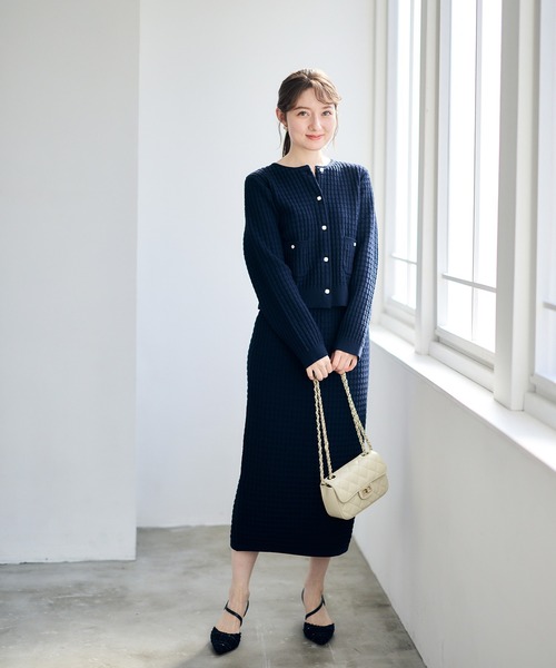 12Twelve Agenda(トゥエルブ アジェンダ)の「鹿の子編みスカートニットセットアップ(ワンピース・レディース・ネイビー/グレイッシュベージュ・M)」の17枚目の写真