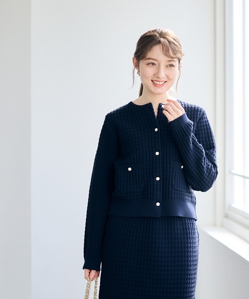12Twelve Agenda(トゥエルブ アジェンダ)の「鹿の子編みスカートニットセットアップ(ワンピース・レディース・ネイビー/グレイッシュベージュ・M)」の21枚目の写真
