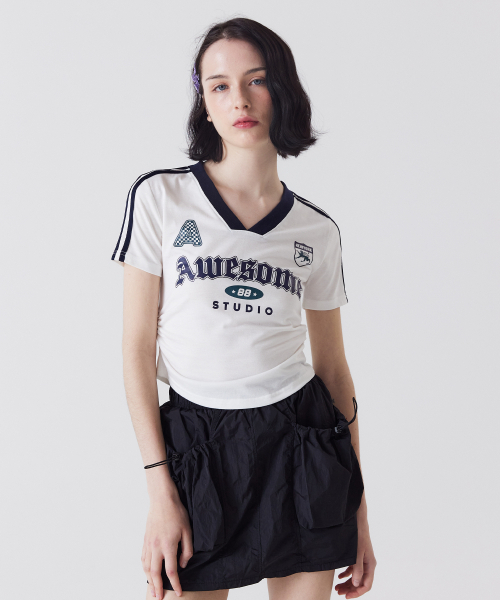 AWESOME STUDIO(オーサムスタジオ)の「半袖ブロックコアVネックシャーリングTシャツアイボリー(Tシャツ/カットソー・レディース・その他・FREE)」の2枚目の写真