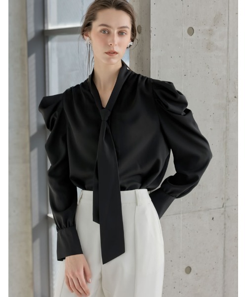 Re:EDIT（リエディ）の「[2026S/S COLLECTION][MEISM by Re:EDIT]無地orドットパワショルVネックボウタイブラウス（シャツ/ブラウス・レディース・ホワイト系その他/ホワイト/ブラック/ブラック系その他・MEDIUM/LARGE）」の5枚目の写真