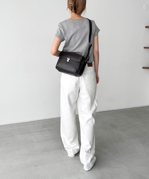 CANAL JEAN(キャナルジーン)の「diggity フラップロック合皮バッグ(ショルダーバッグ・レディース・ブラウン・ONE SIZE)」の11枚目の写真
