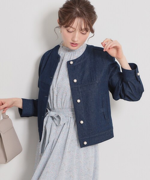 couture brooch（クチュールブローチ）の「【洗える・綿100％】パール調ボタン デニムジャケット（デニムジャケット・レディース・ネイビー/ライトブルー・42/40/38/36）」の13枚目の写真