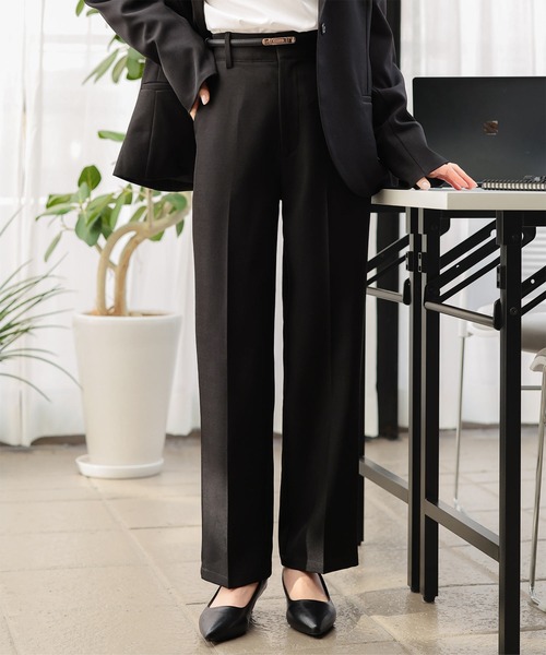 Petitle（プチレ）の「[ オフィスカジュアル ] [ 低身長向けサイズ ] ストレートパンツ（スーツパンツ・レディース・ベージュ/ネイビー/ブラック・PL/PM/PS）」の2枚目の写真