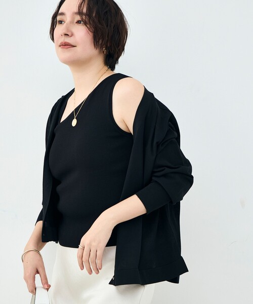 NOLLEY’S（ノーリーズ）の「《手洗い可能》アシメントリーカップ付きタンクトップ（タンクトップ・レディース・ブラック/ホワイト・38）」の2枚目の写真