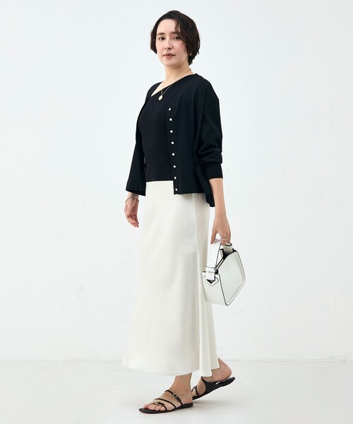 NOLLEY’S（ノーリーズ）の「《手洗い可能》アシメントリーカップ付きタンクトップ（タンクトップ・レディース・ブラック/ホワイト・38）」の4枚目の写真