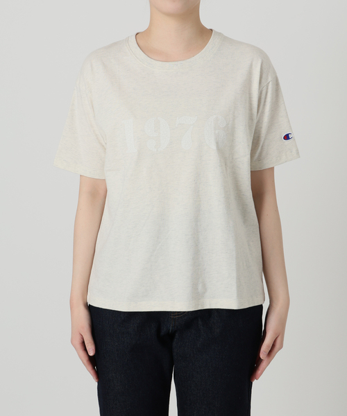 Champion(チャンピオン)の「Champion/チャンピオン SLOBE別注 ロゴTシャツ(Tシャツ/カットソー・レディース・アイボリー/ピンク/ホワイト/ネイビー・FREE)」の18枚目の写真