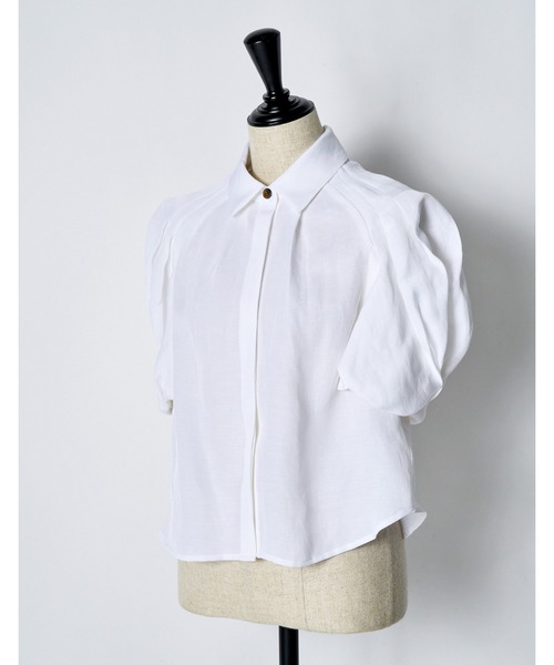 RUMCHE(ラムシェ)の「Ballon Sleeve Shirt / バルーンスリーブシャツ(シャツ/ブラウス・レディース・ホワイト/ブラック・FREE)」の21枚目の写真