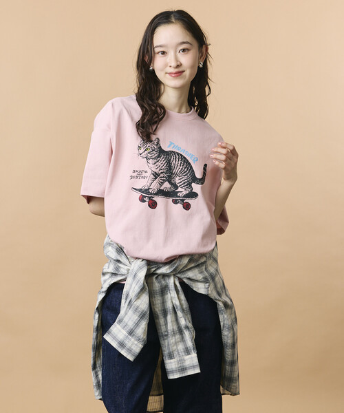 FREAK'S STORE(フリークスストア)の「限定展開 THRASHER×FREAK'S STORE スラッシャー 別注 ビッグシルエット アニマルプリント クルーネック Tシャツ CAT(Tシャツ/カットソー・メンズ・スミクロ/アッシュグレー/ホワイト/ピンク・LARGE/MEDIUM/SMALL)」の5枚目の写真
