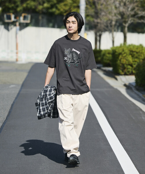 FREAK'S STORE(フリークスストア)の「限定展開 THRASHER×FREAK'S STORE スラッシャー 別注 ビッグシルエット アニマルプリント クルーネック Tシャツ CAT(Tシャツ/カットソー・メンズ・スミクロ/アッシュグレー/ホワイト/ピンク・LARGE/MEDIUM/SMALL)」の9枚目の写真
