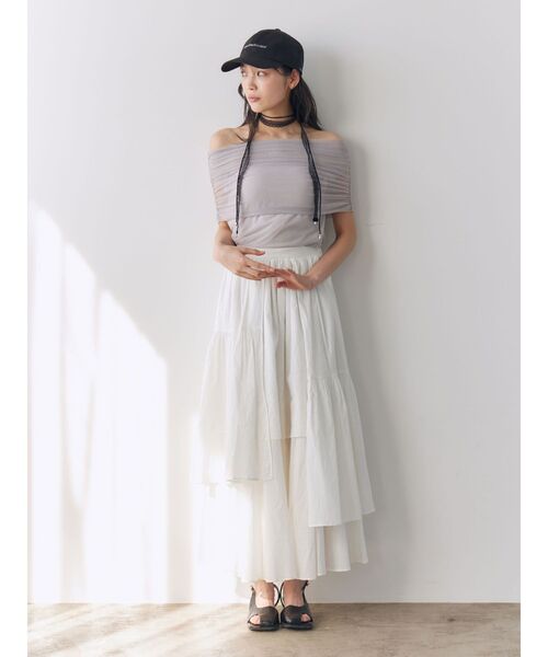 LAGUNAMOON(ラグナムーン)の「オフショルチュールトップス 【夏服】 【シアートップス】(シャツ/ブラウス・レディース・ライトグレー/ブラック/ネイビー/アイボリー・FREE)」の9枚目の写真