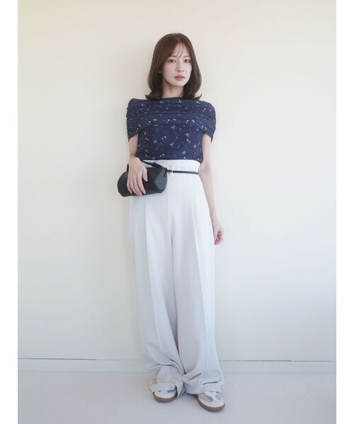 LAGUNAMOON(ラグナムーン)の「オフショルチュールトップス 【夏服】 【シアートップス】(シャツ/ブラウス・レディース・ライトグレー/ブラック/ネイビー/アイボリー・FREE)」の22枚目の写真