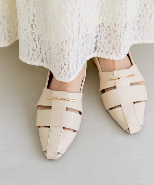 Juze（ジュゼ）の「グルカフラットシューズ（パンプス・レディース・ブラウン系その他3/ブラック/キナリ・L/M/S）」の8枚目の写真