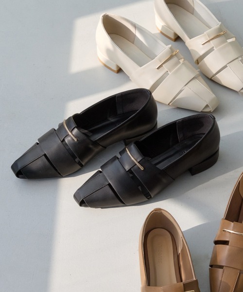 Juze（ジュゼ）の「グルカフラットシューズ（パンプス・レディース・ブラウン系その他3/ブラック/キナリ・L/M/S）」の18枚目の写真