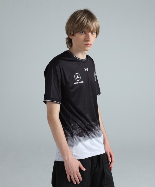 Y-3（ワイスリー）の「Y-3 MERCEDES - AMG PETRONAS FORMULA 1 TEAM MECHANICS SHORT SLEEVE JERSEY（Tシャツ/カットソー・メンズ・ブラック・X-SMALL/SMALL/MEDIUM/X-LARGE/XX-SMALL/LARGE/XX-LARGE）」の4枚目の写真