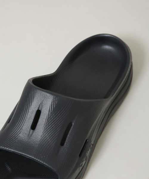 HOKA(ホカ)の「HOKA/U ORA RECOVERY SLIDE 3(サンダル・メンズ・ブラック・26/27/28)」の8枚目の写真