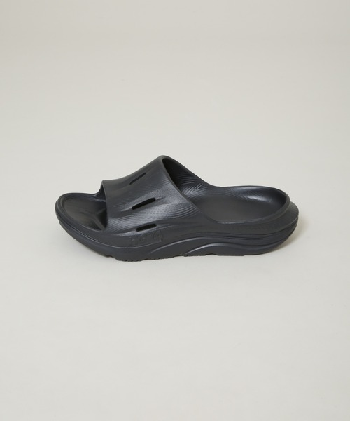 HOKA(ホカ)の「HOKA/U ORA RECOVERY SLIDE 3(サンダル・メンズ・ブラック・26/27/28)」の2枚目の写真