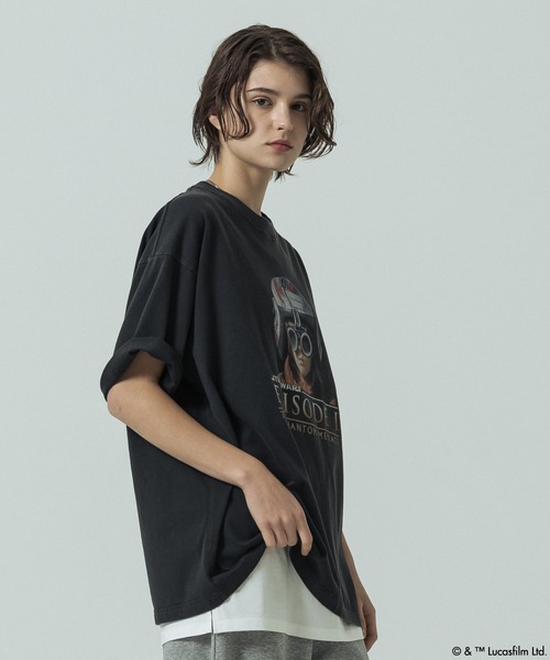 SLICK（スリック）の「【SLICK/スリック】SLICK / STAR WARS / Printed T-shirt 04/スターウォーズ / パウダー加工プリントTシャツ /オーバーサイズ シルエット/ ビンテージ / ディズニー（Tシャツ/カットソー・メンズ・ホワイト/ブラック・3/2/1）」の4枚目の写真