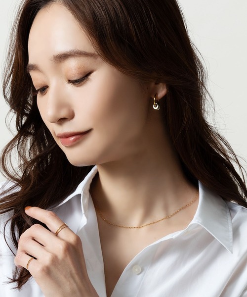 Cream dot.(クリームドット)の「【サージカルステンレス】3WAYバイカラーリングのステンレス製キャッチレスフープピアス(ピアス(両耳用)・レディース・シルバー/シルバー系その他/ゴールド系その他/ゴールド/ピンク系その他/ブラック系その他・ONE SIZE)」の8枚目の写真