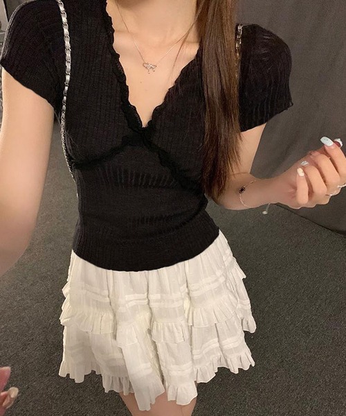 Girly Doll(ガーリードール)の「VネックフリルTシャツ(Tシャツ/カットソー・レディース・ホワイト/ブラック/グレー・F)」の16枚目の写真