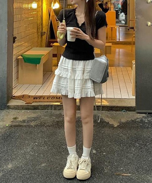 Girly Doll(ガーリードール)の「VネックフリルTシャツ(Tシャツ/カットソー・レディース・ホワイト/ブラック/グレー・F)」の22枚目の写真