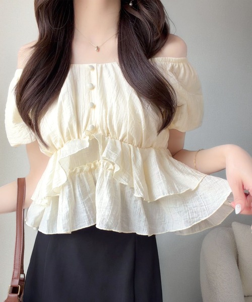 mily bilet(ミウィビレット)の「【mily bilet】肩見せで、夏のムードをひとさじ。オフショル2Wayフリルペプラムシアーブラウス(半袖)(シャツ/ブラウス・レディース・チャコール/ブルー/アイボリー・SMALL/MEDIUM/LARGE/X-LARGE)」の17枚目の写真