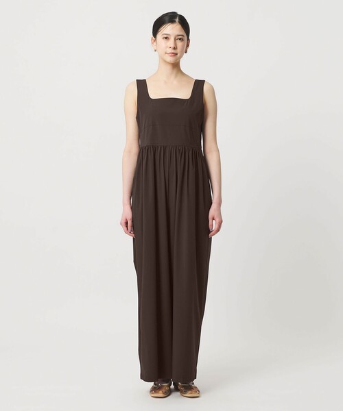 BEAUTY&YOUTH UNITED ARROWS（ビューティーアンドユースユナイテッドアローズ）の「【WEB限定 Wardrobe DAILY MINIMAL】ギャザーノースリーブ オールインワン 接触冷感 UVカット はっ水（つなぎ/オールインワン・レディース・ブラック/ダークブラウン・M/S）」の3枚目の写真