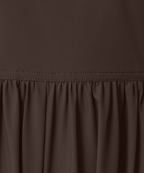 BEAUTY&YOUTH UNITED ARROWS（ビューティーアンドユースユナイテッドアローズ）の「【WEB限定 Wardrobe DAILY MINIMAL】ギャザーノースリーブ オールインワン 接触冷感 UVカット はっ水（つなぎ/オールインワン・レディース・ブラック/ダークブラウン・M/S）」の11枚目の写真