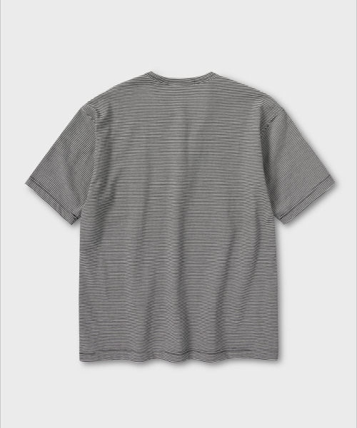 NONBLANK(ノンブランク)の「ピンストライプTシャツ_BLACK(Tシャツ/カットソー・メンズ・ブラック・MEDIUM/LARGE/X-LARGE)」の2枚目の写真