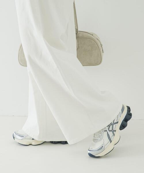 ASICS(アシックス)の「ASICS GEL-KINETIC FLUENT(スニーカー・レディース・ホワイト系その他・24.5/25.5/25/24)」の3枚目の写真