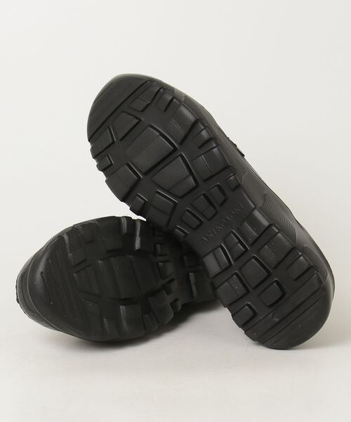 AKIKOAOKI（アキコアオキ）の「AKIKOAOKI /アキコアオキ/Regulated Gravity-crocodile textured pattern BK（ローファー・レディース・ブラック・37）」の4枚目の写真