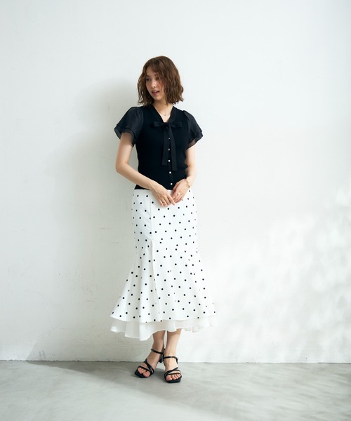 MISCH MASCH(ミッシュマッシュ)の「2026春夏新作 ボウタイラメダブルシアー袖ニット(ニット/セーター・レディース・レッド/ホワイト/ブラック/ブルー・フリ-)」の20枚目の写真