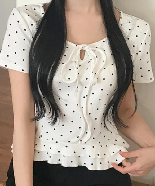 VIVID LADY(ビビッドレディー)の「ドット柄 リボンネック フレア半袖Tシャツ(Tシャツ/カットソー・レディース・グレー/ブラック/アイボリー/ライトブルー・FREE)」の7枚目の写真