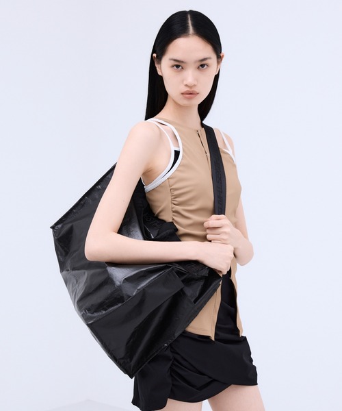 THINGS THAT MATTER(シングス ザット マター)の「TWO-WAY LEISURE TOTE / ツーウェイ レジャー トート(ショルダーバッグ・レディース・シルバー/ブラック/ブラック×レッド・FREE)」の12枚目の写真